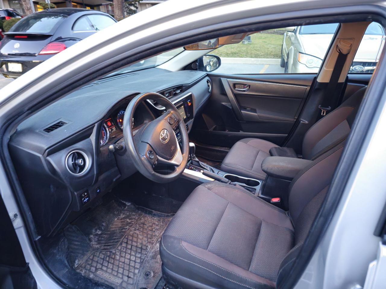 2019 Toyota Corolla LE - Photo #9