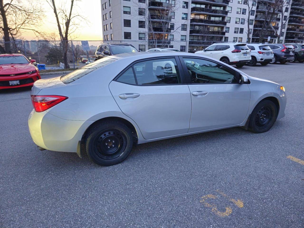 2019 Toyota Corolla LE - Photo #2