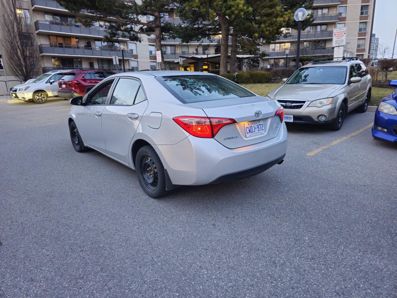 2019 Toyota Corolla LE - Photo #6
