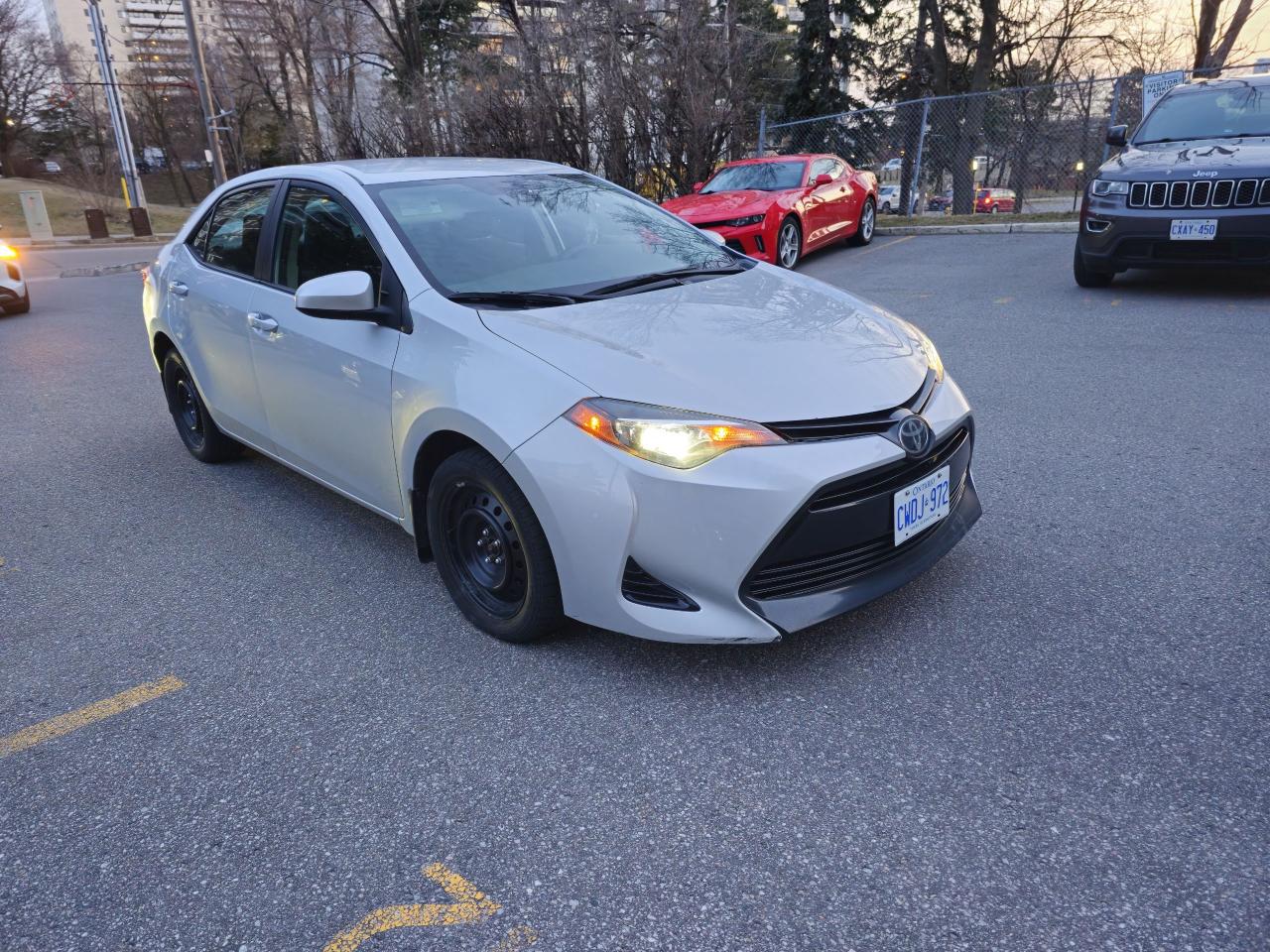 2019 Toyota Corolla LE - Photo #3