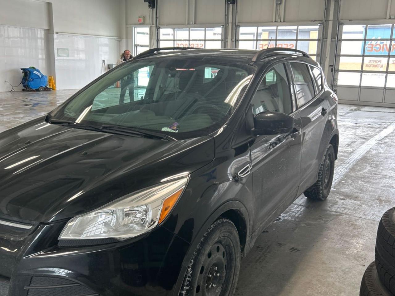 2014 Ford Escape SE - Photo #2