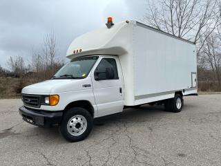Used 2005 Ford E450 service truck for sale in Brantford, ON