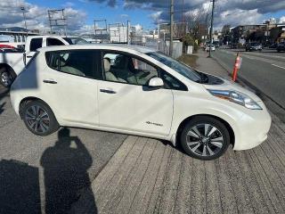 2015 Nissan Leaf SV - Photo #9