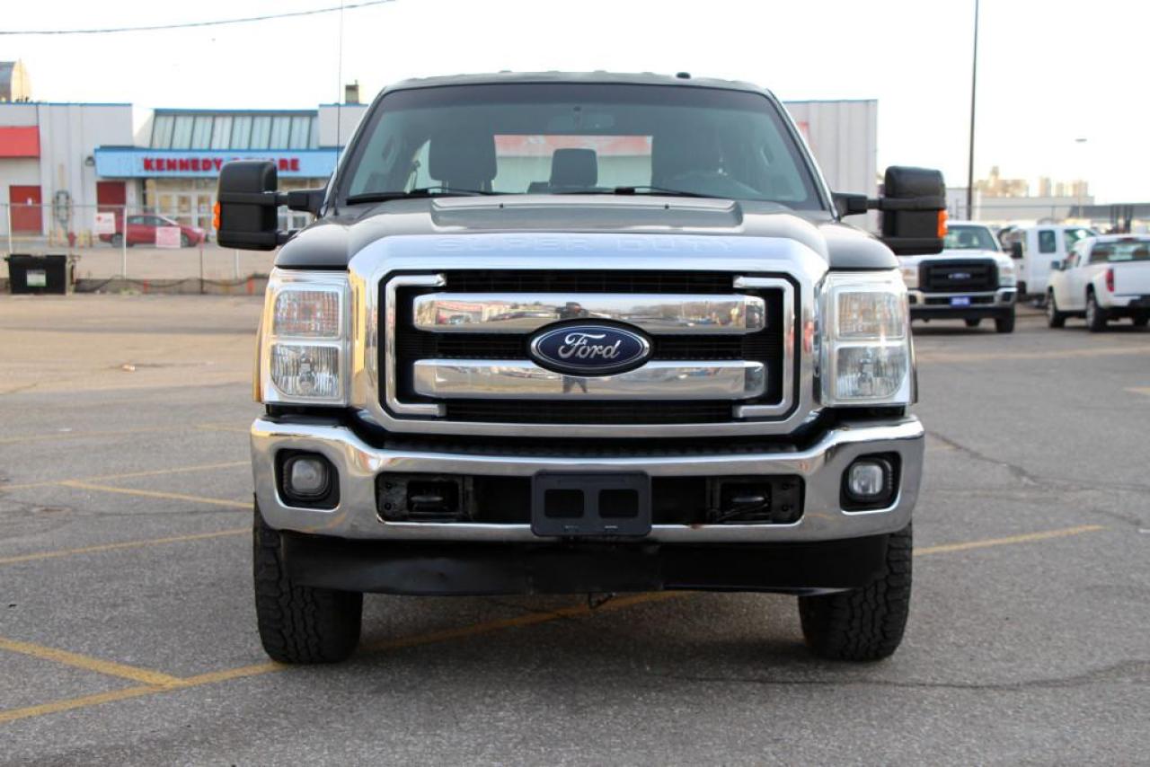 2016 Ford F-250 Super Duty 4WD CREW CAB - Photo #2