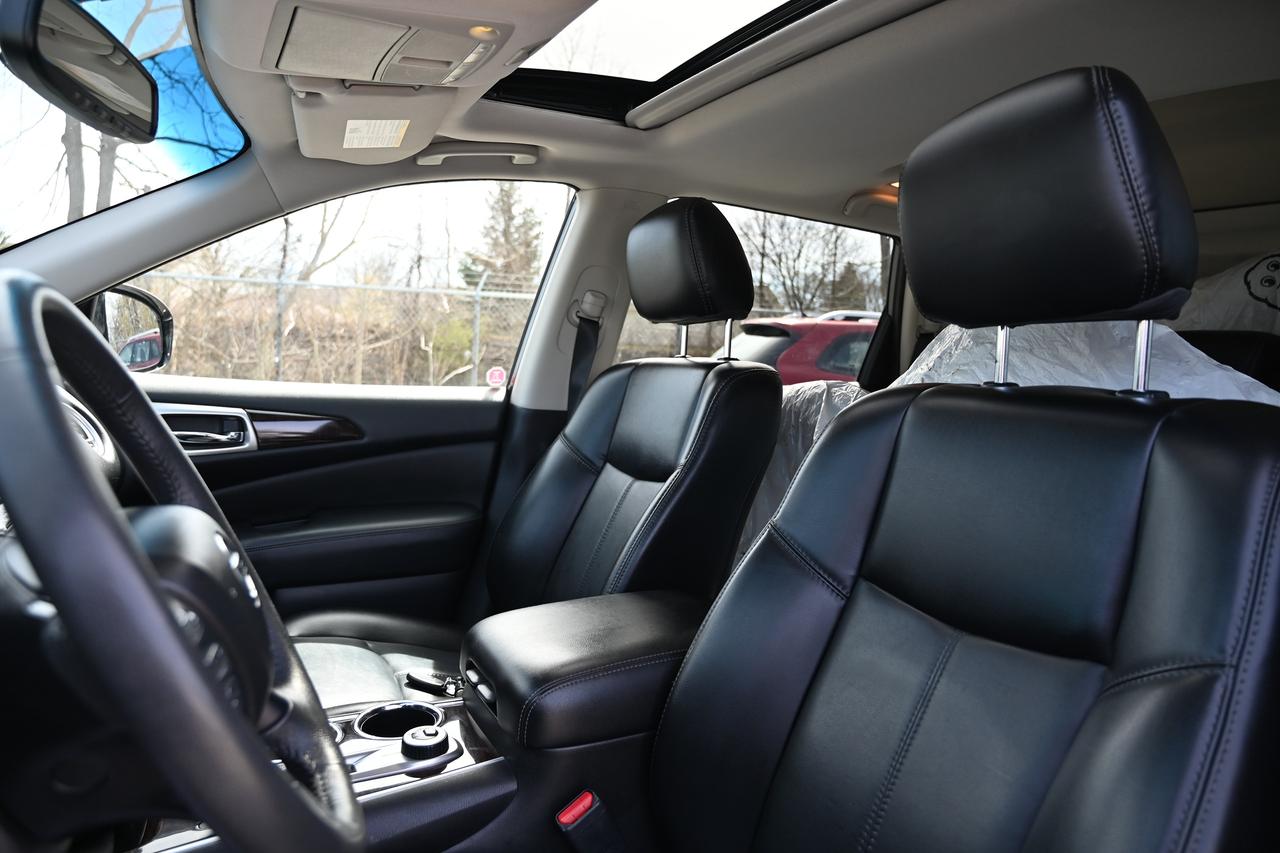 2016 Nissan Pathfinder SL Photo