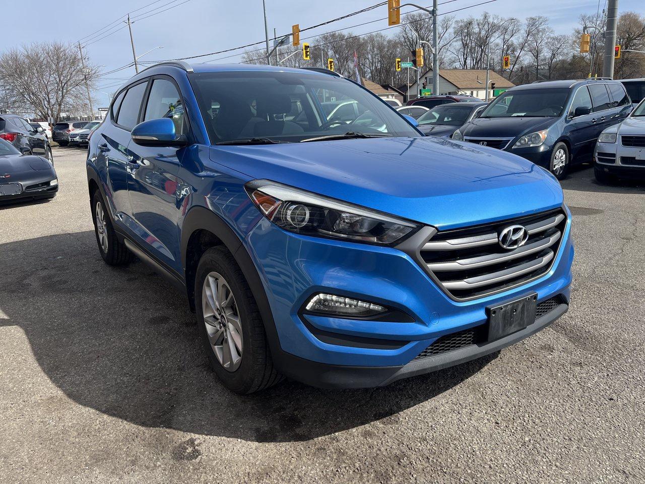 2016 Hyundai Tucson Premium Photo2