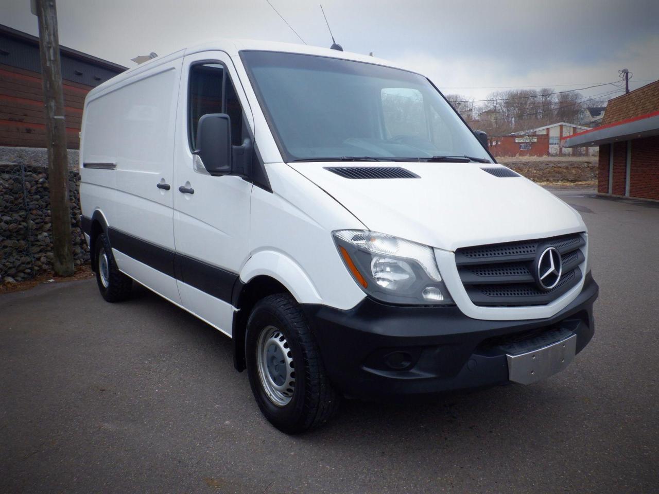 2015 Mercedes-Benz Sprinter RWD 2500 144" - Photo #3