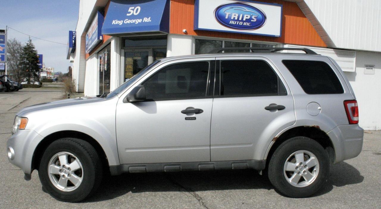2010 Ford Escape FWD V6 AUTO XLT/ SELLING AS IS! - Photo #3