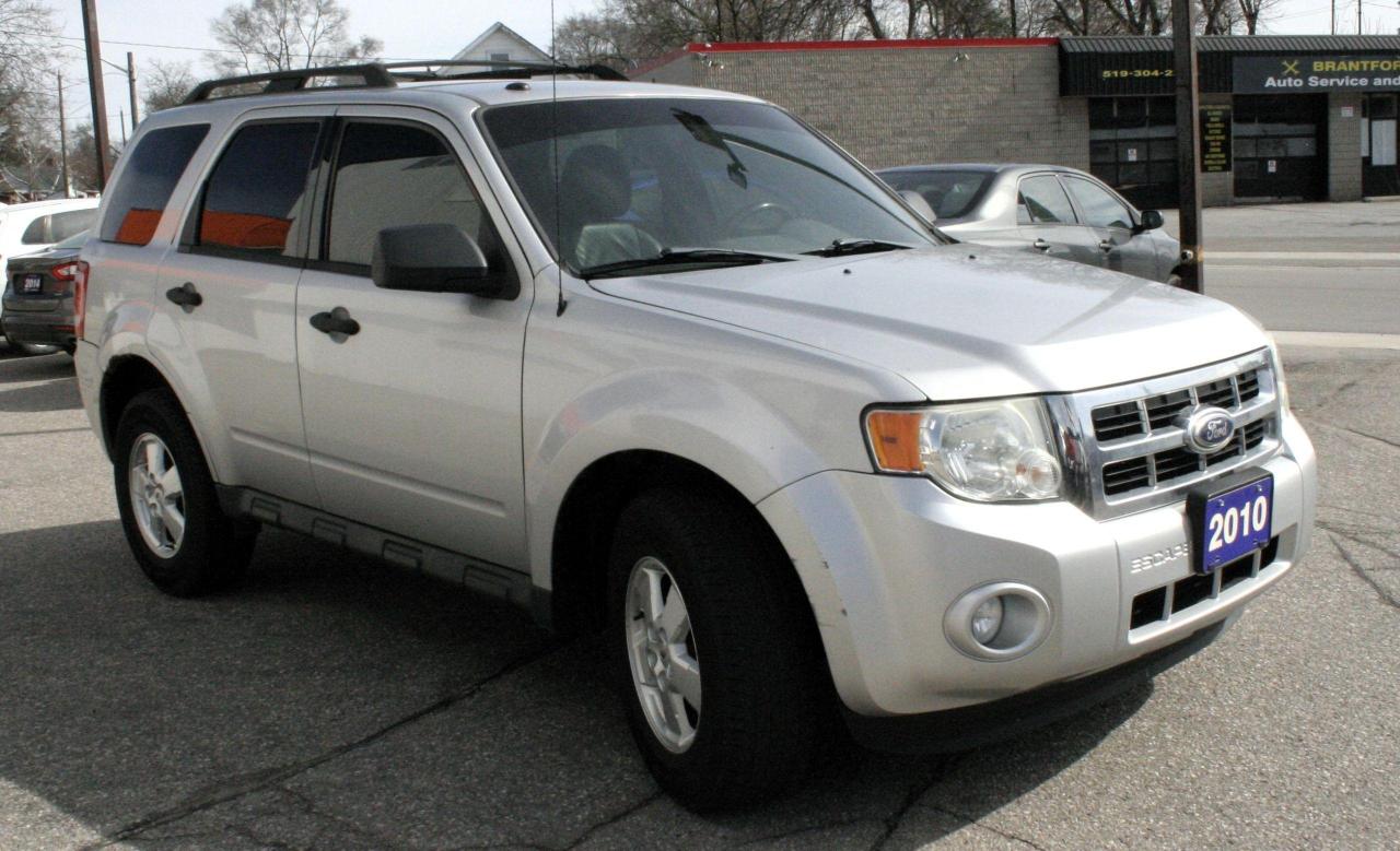 2010 Ford Escape FWD V6 AUTO XLT/ SELLING AS IS! - Photo #9