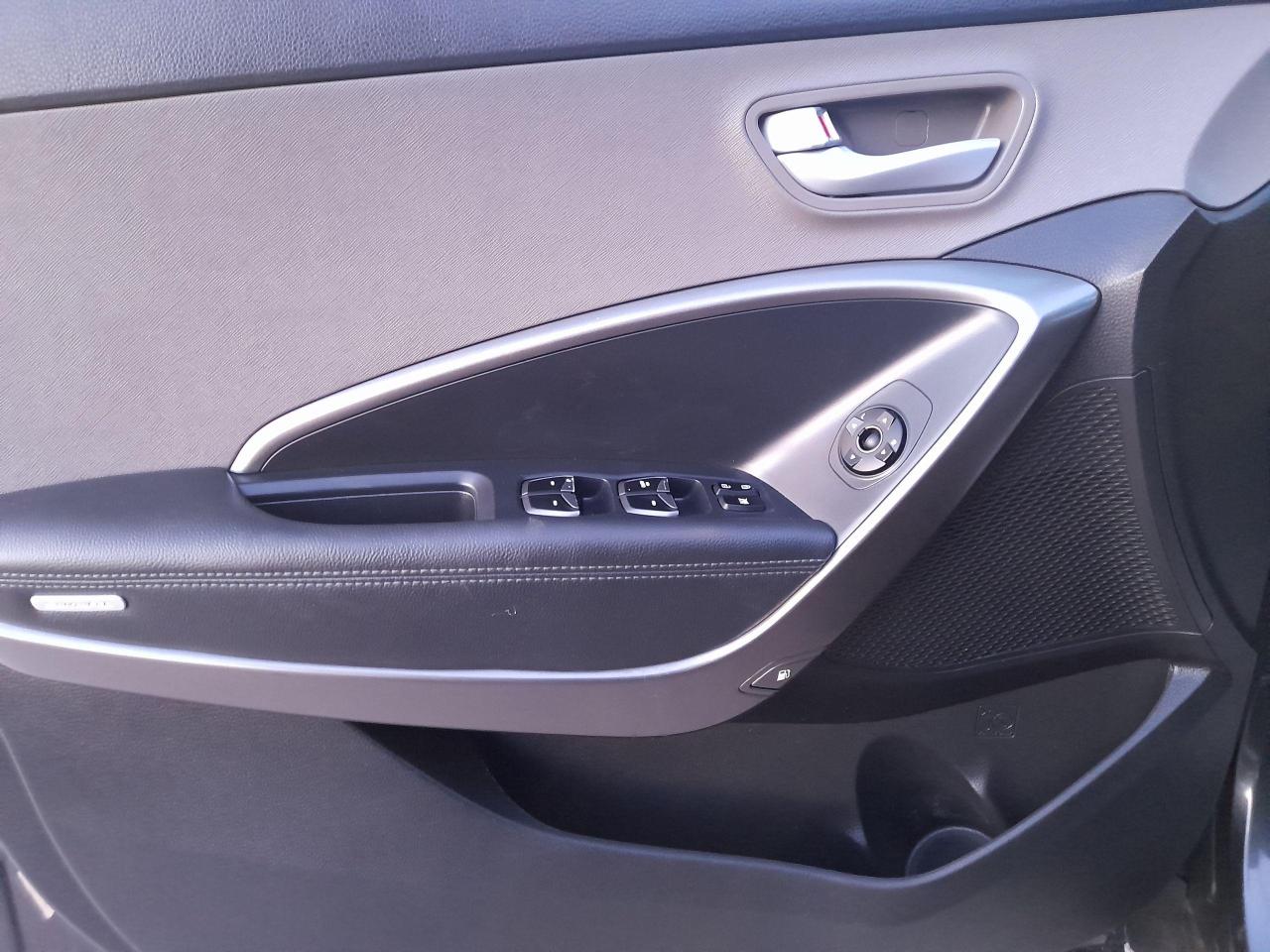 2017 Hyundai Santa Fe Sport ONLY 143K-BK CAM-BLUETOOTH-AUX-USB-ALLOYS Photo3