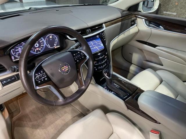 2013 Cadillac XTS Premium Luxury Photo12