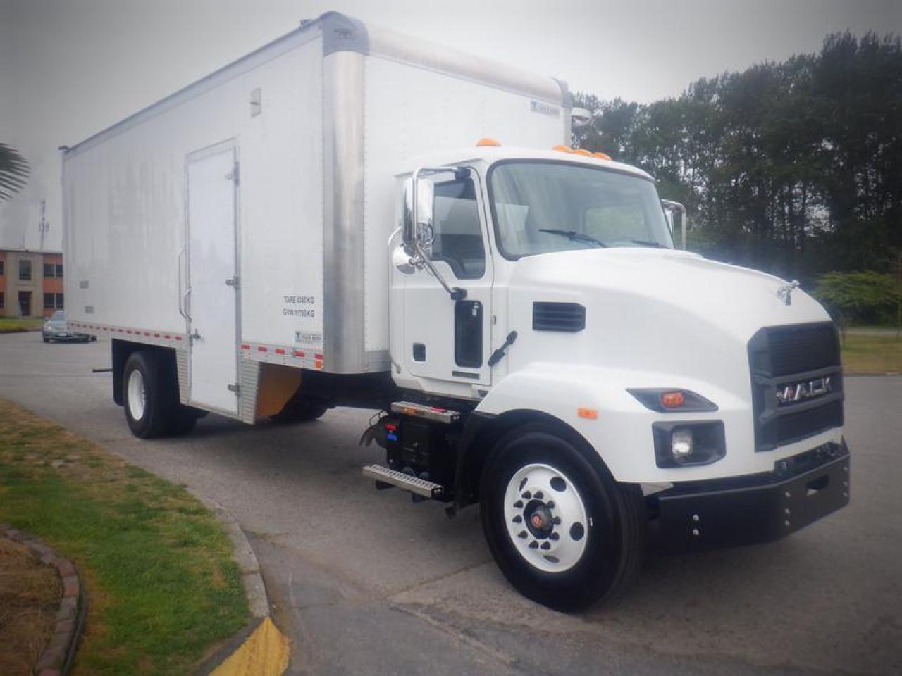 2021 Mack MD 24 Foot Cube Van with Air Brakes Dually Diesel, 2 door, automatic, air conditioning, AM/FM radio, CD player, power door locks, power windows, power mirrors, Thermo King Box, white exterior, black interior, cloth.  Engine hours: 554, Cummins engine. Certificate and Decal valid to May 2024  $136,850.00 plus $375 processing fee, $137,225.00 total payment obligation before taxes.  Listing report, warranty, contract commitment cancellation fee, financing available on approved credit (some limitations and exceptions may apply). All above specifications and information is considered to be accurate but is not guaranteed and no opinion or advice is given as to whether this item should be purchased. We do not allow test drives due to theft, fraud, acts of vandalism and undetectable impaired driving. Instead we provide the following benefits: Complimentary Warranty (with options to extend), Limited Money Back Satisfaction Guarantee on Fully Completed Contracts, Contract Commitment Cancellation, and an Open-Ended Sell-Back Option. Ask seller for details or call 604-522-REPO(7376) to confirm listing availability.