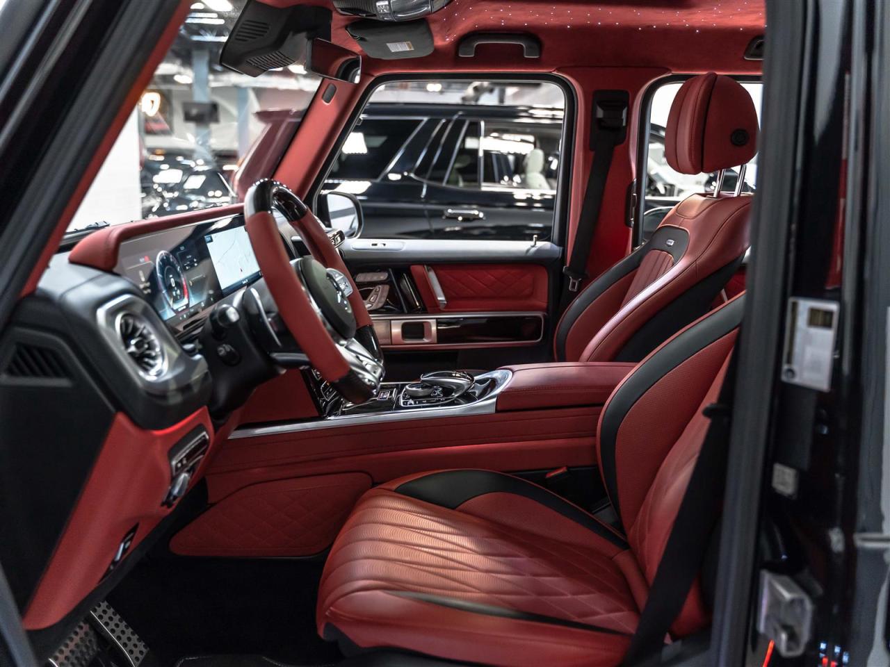 2020 Mercedes-Benz G63 AMG BRABUS 700|BRABUS CARBON|STARTLIGHT HEADLINER|BRABUS MONOBLOCK Photo