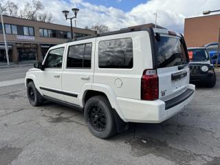 2007 Jeep Commander Sport 4WD - Photo #3