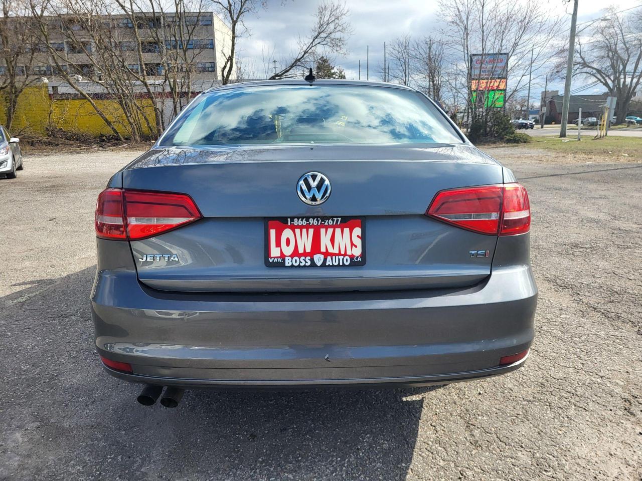 2015 Volkswagen Jetta TRENDLINE+ Photo3