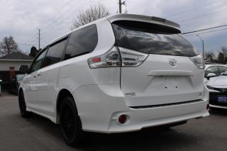 2020 Toyota Sienna SE 7-Passenger AWD - Photo #4