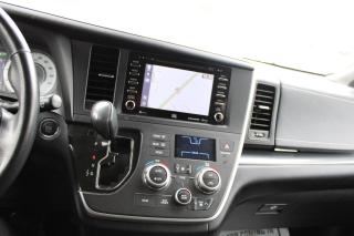 2020 Toyota Sienna SE 7-Passenger AWD - Photo #11