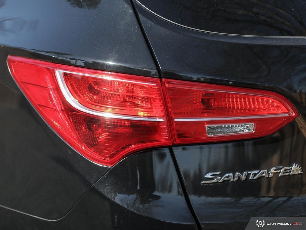 2016 Hyundai Santa Fe Sport Premium 2.4 FWD - Photo #12