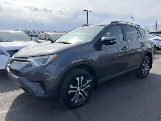 Used 2016 Toyota RAV4 LE UPGRADE AWD | HTD SEATS | REAR CAM | BLUETOOTH for sale in Ottawa, ON