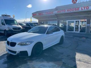 <div>2015 BMW M235i COUPE WITH 74493 KMS, SUNROOF, HEATED STEERING WHEEL, PUSH BUTTON START, BLUETOOTH, PADDLE SHIFTERS, LEATHER HEATED SEATS ANDE MORE!</div>