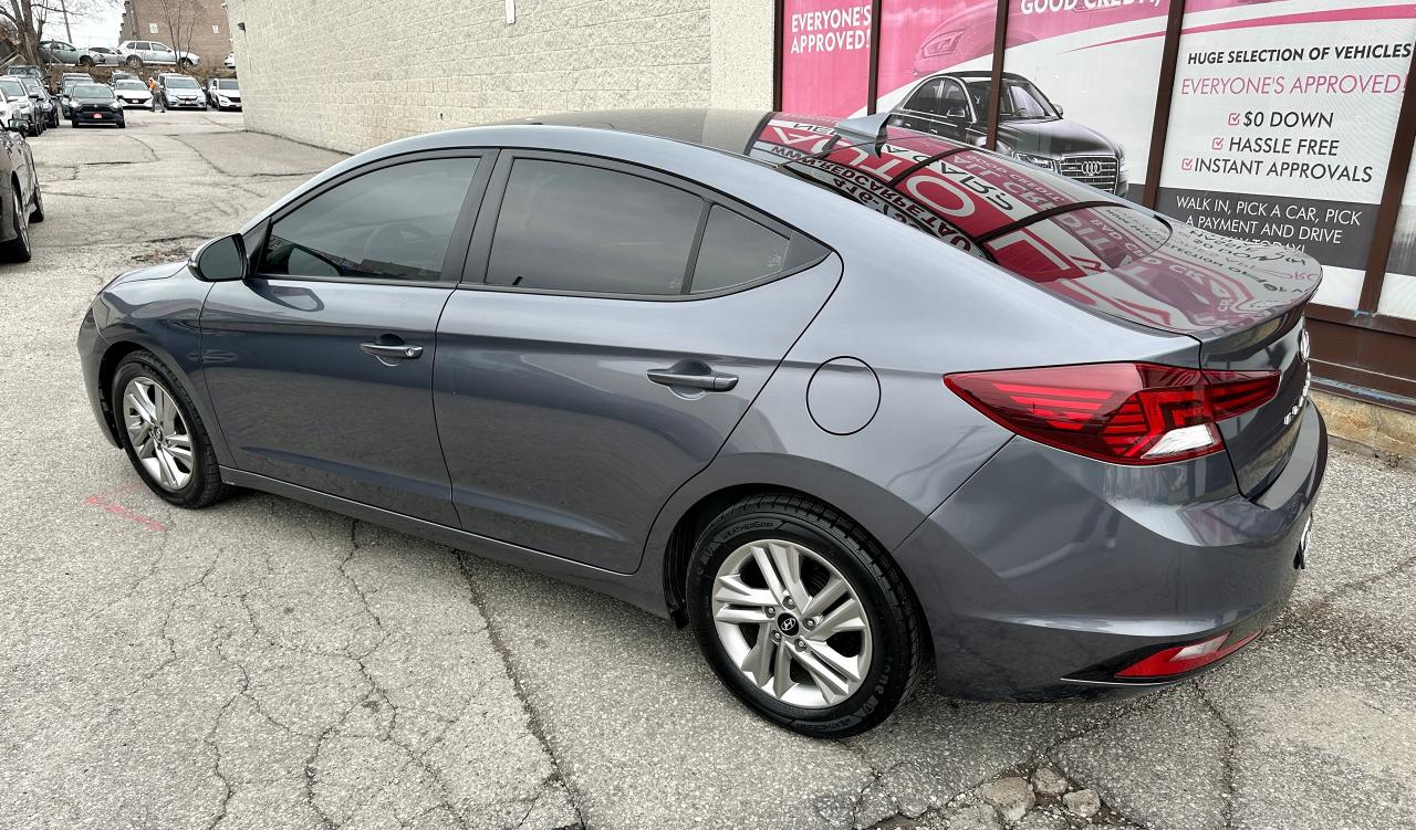 2019 Hyundai Elantra Preferred Photo4