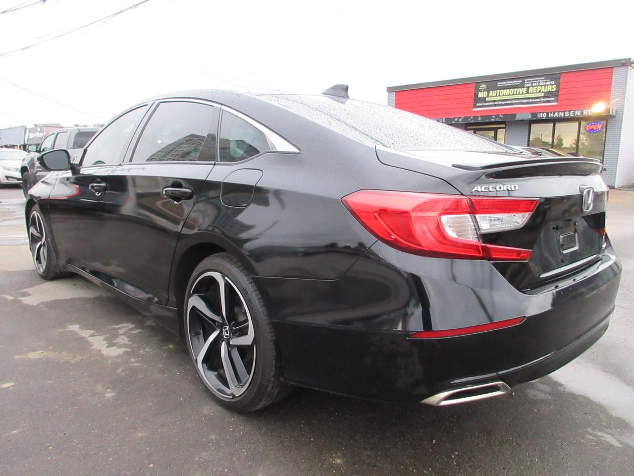 2018 Honda Accord Sport Photo