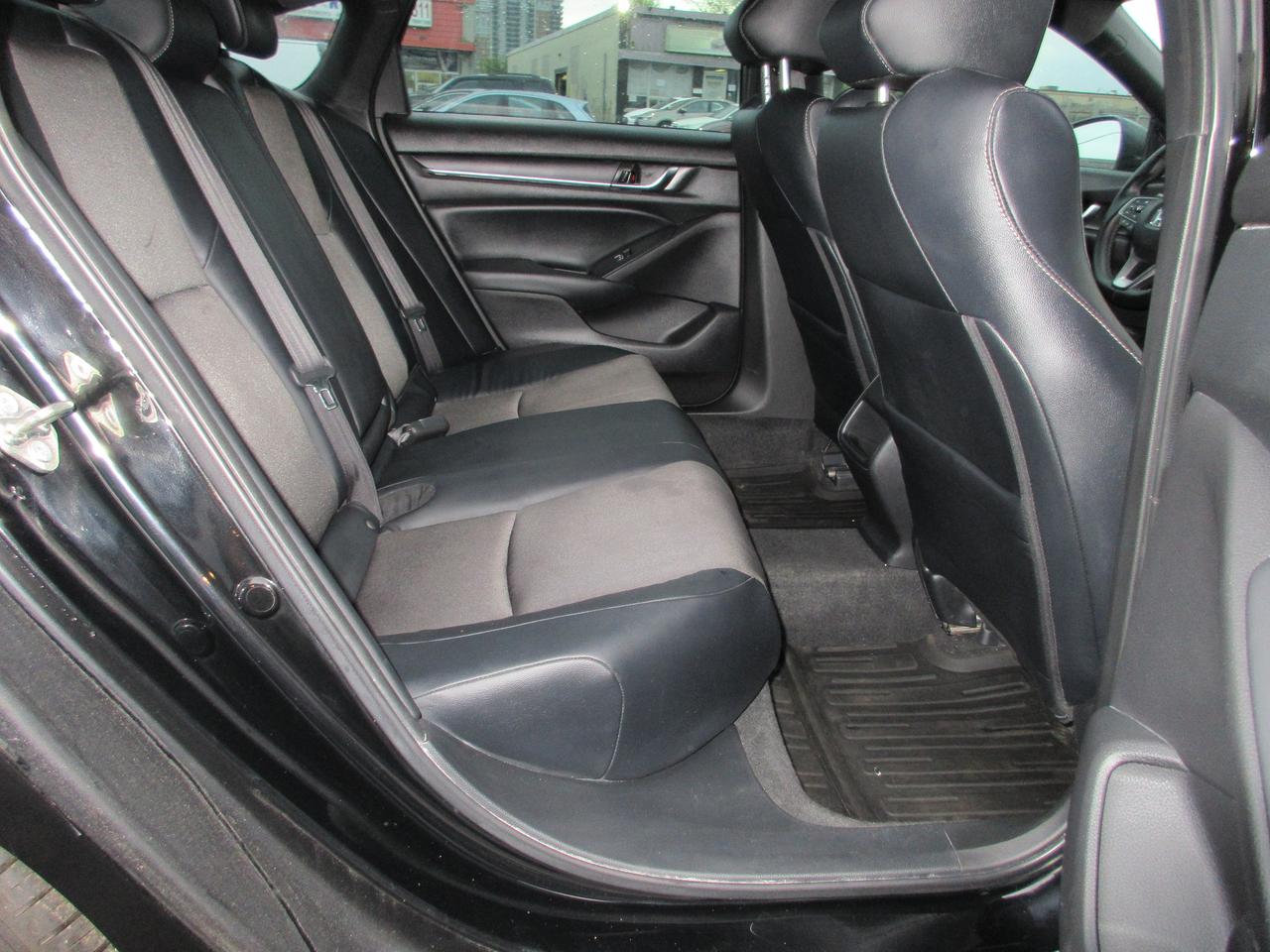 2018 Honda Accord Sport Photo