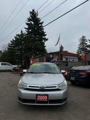 Used 2009 Ford Focus SE for sale in Breslau, ON