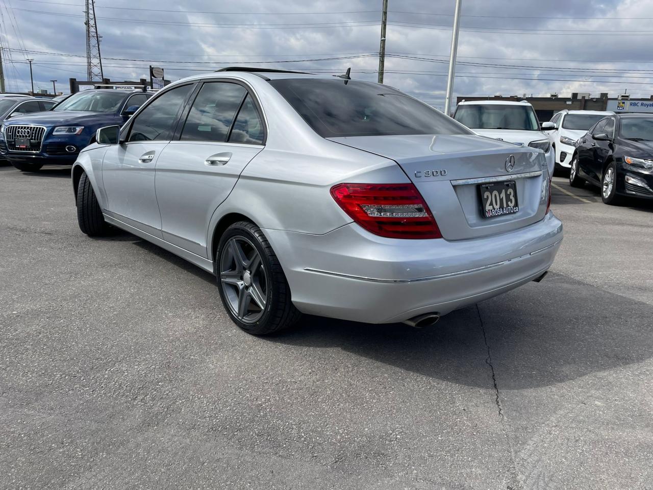 2013 Mercedes-Benz C-Class C300 4MATIC NAVIGATION LOW KM SUNROOF BLIND SPOT - Photo #11