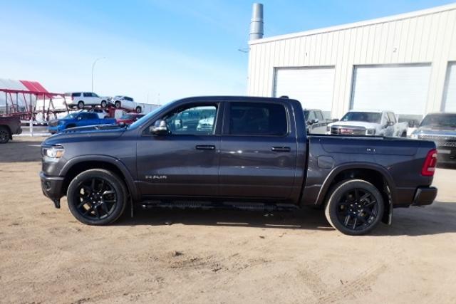 2022 Dodge Ram 1500 Laramie 4x4 Crew Cab 5'7" Box H&C L.wrap, NAV, BUC