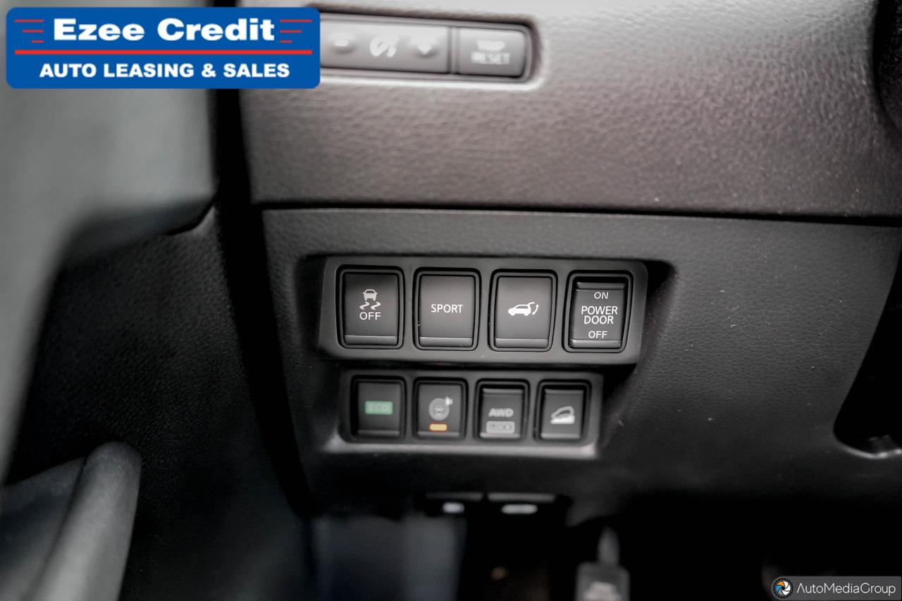 2016 Nissan Rogue SV Photo