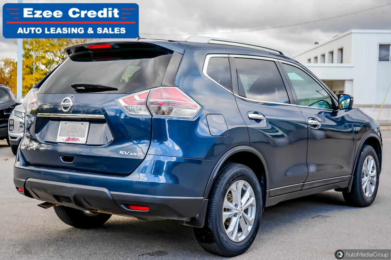 2016 Nissan Rogue SV Photo5