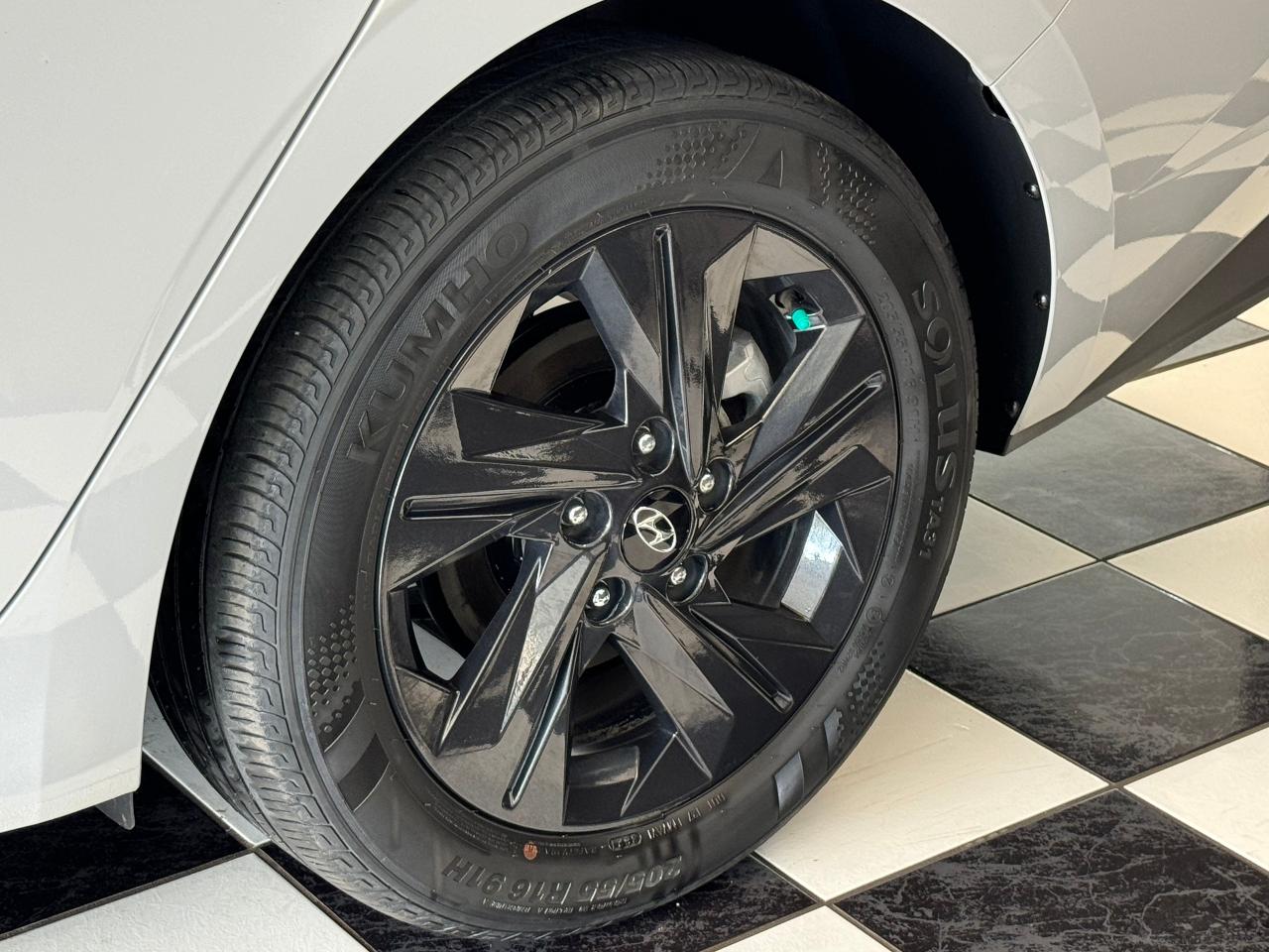 2022 Hyundai Elantra Preferred+Lane Keep+Remote Start+CLEAN CARFAX - Photo #50