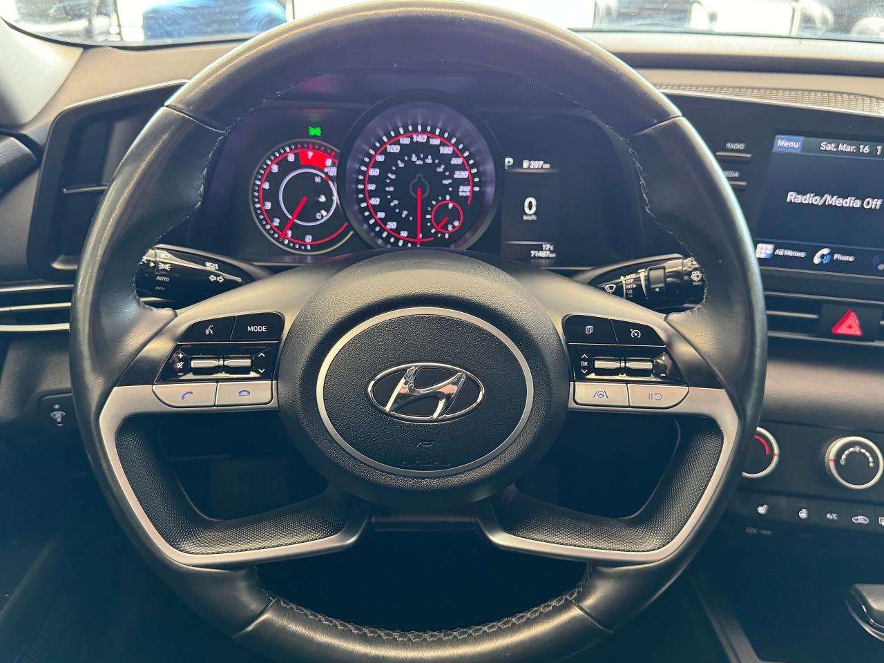 2022 Hyundai Elantra Preferred+Lane Keep+Remote Start+CLEAN CARFAX - Photo #9