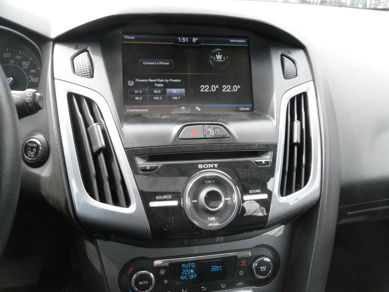 2012 Ford Focus Titanium - Photo #13