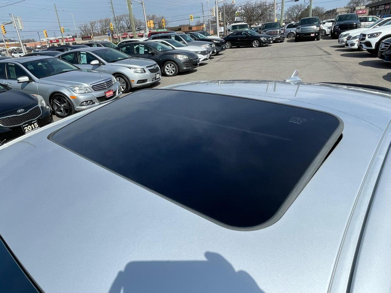 2008 Lexus IS 250 4dr Sdn Auto AWD NO ACCIDENT B-TOOTH NAVI LOW KM Photo3