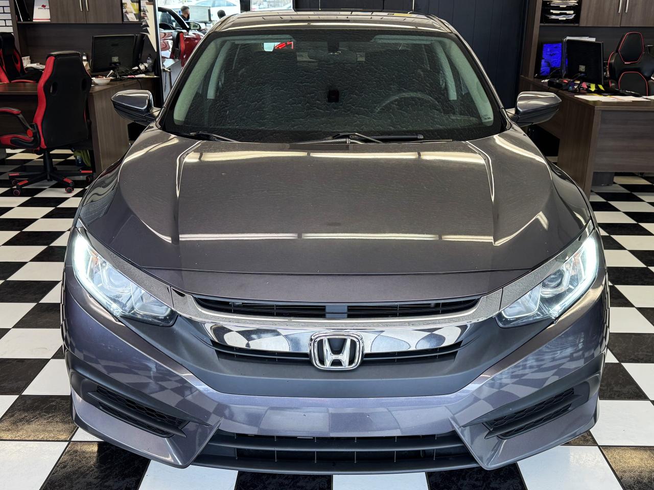 2018 Honda Civic LX+Camera+ApplePlay+Heated Seats+CLEAN CARFAX Photo6