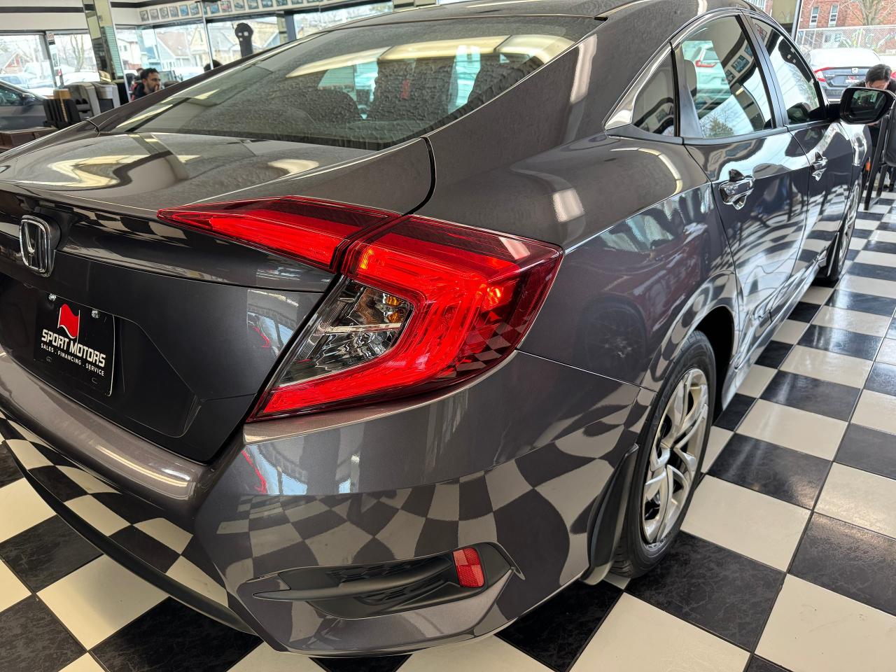 2018 Honda Civic LX+Camera+ApplePlay+Heated Seats+CLEAN CARFAX Photo101