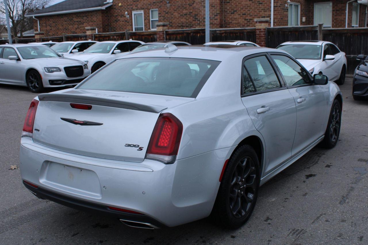 2022 Chrysler 300 300S AWD - Photo #6