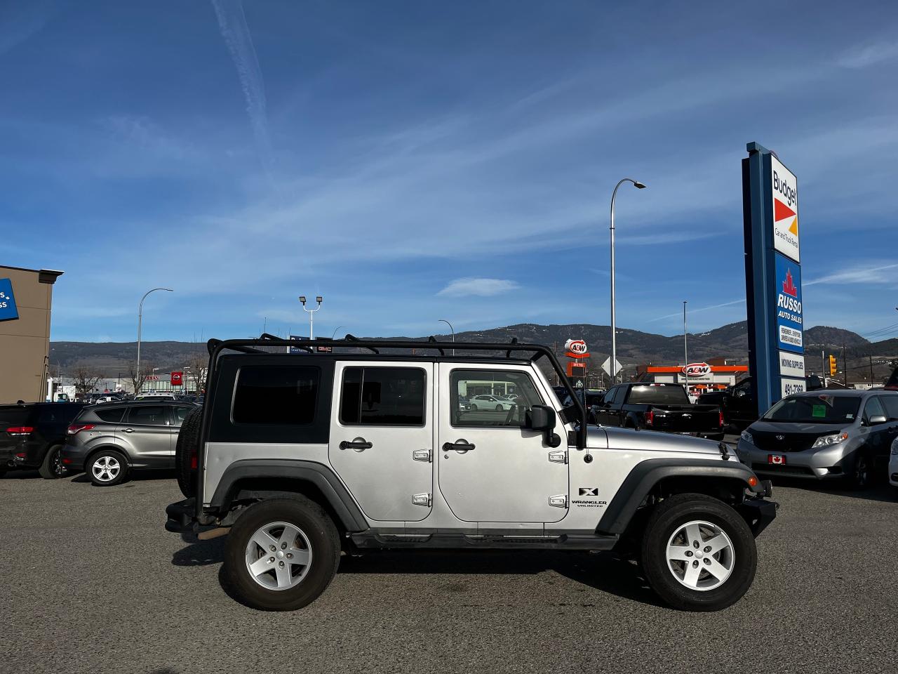 2008 Jeep Wrangler 4WD 4dr Unlimited X - Photo #4