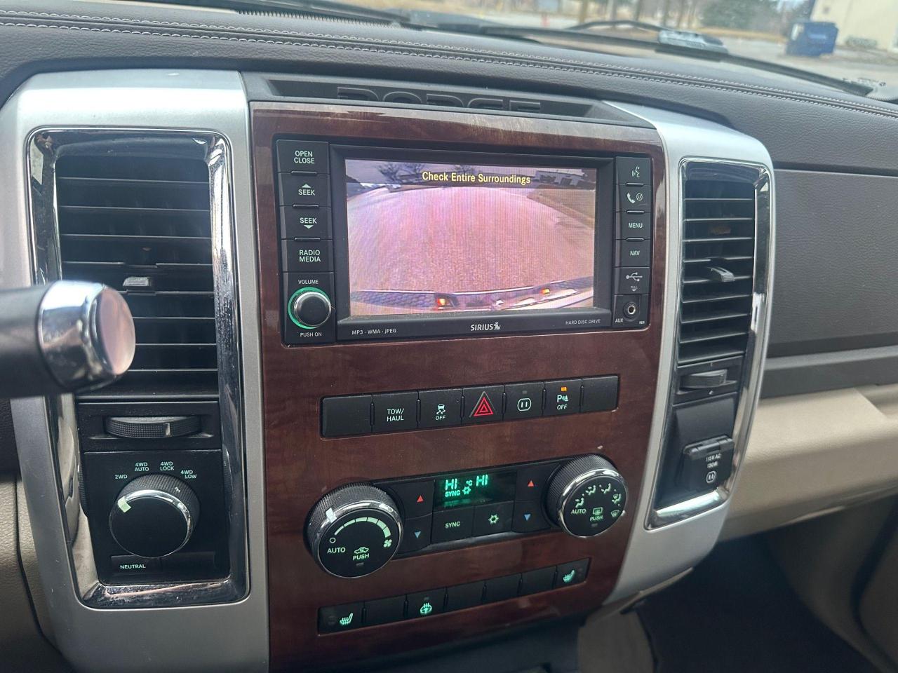 2010 RAM 1500 Laramie - Photo #18