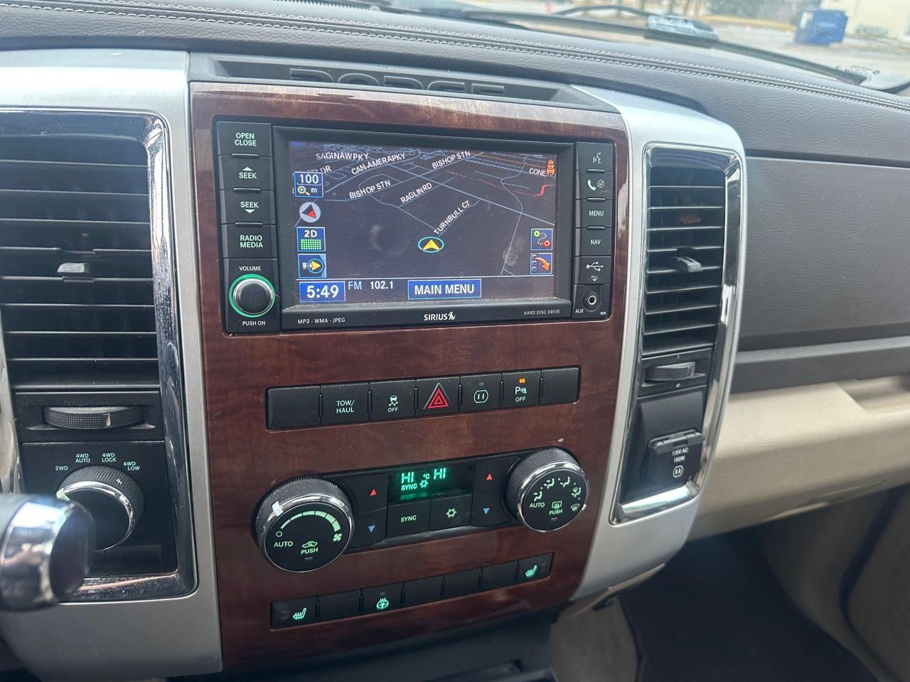 2010 RAM 1500 Laramie - Photo #19