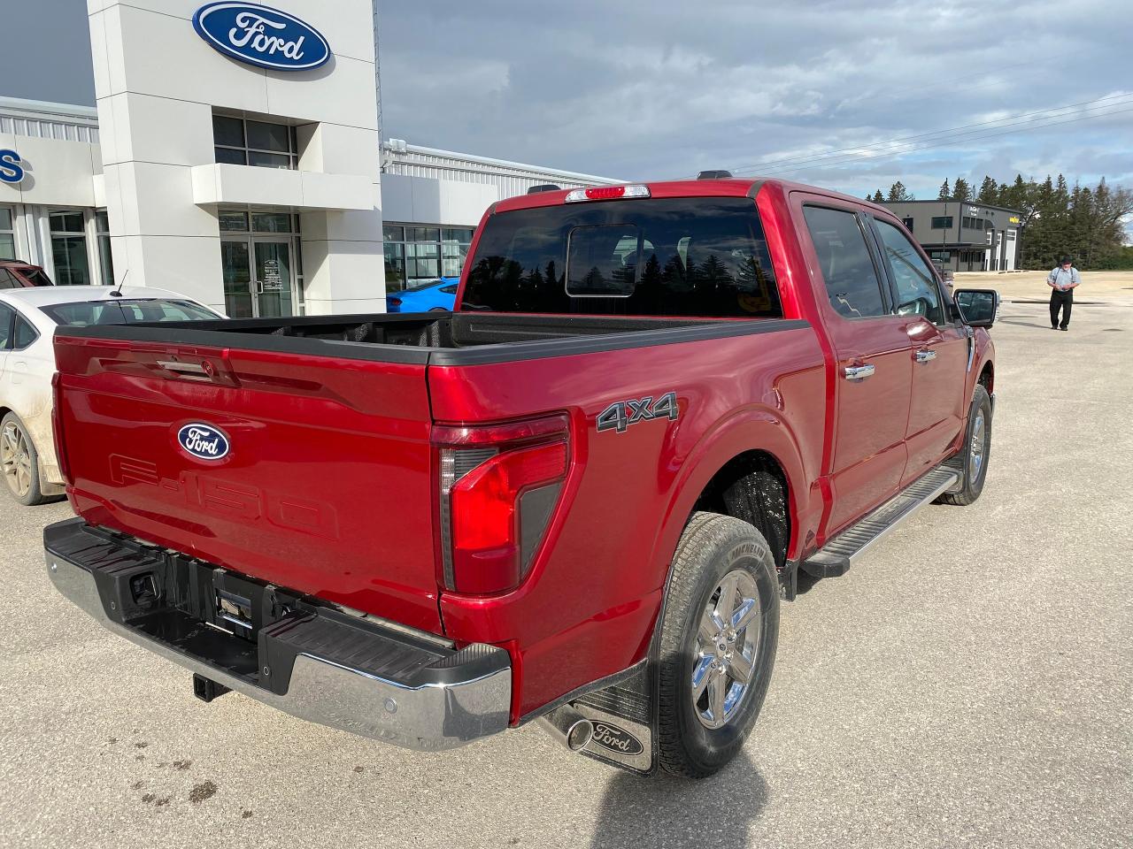 2024 Ford F-150 XLT 4WD SUPERCREW 5.5' BOX Photo4