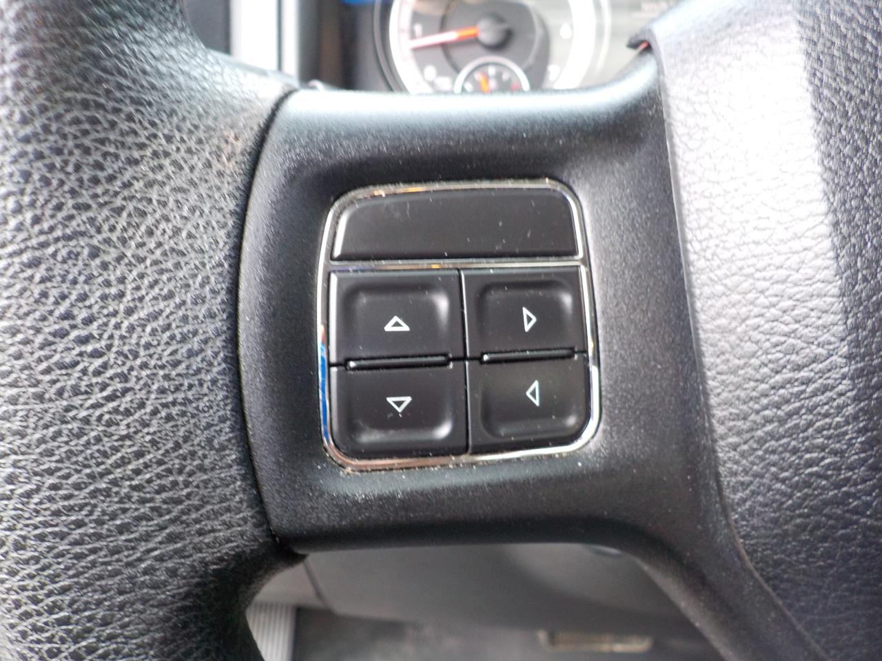 2016 RAM 1500  - Photo #14