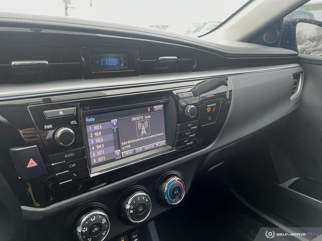 2014 Toyota Corolla S / AUTO / SUNROOF / LEATHER / 101,906 KM - Photo #18