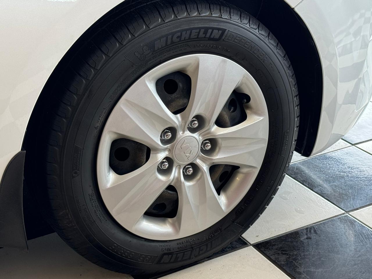 2017 Kia Forte LX+ApplePlay+Camera+Heated Seats+New Brakes - Photo #61