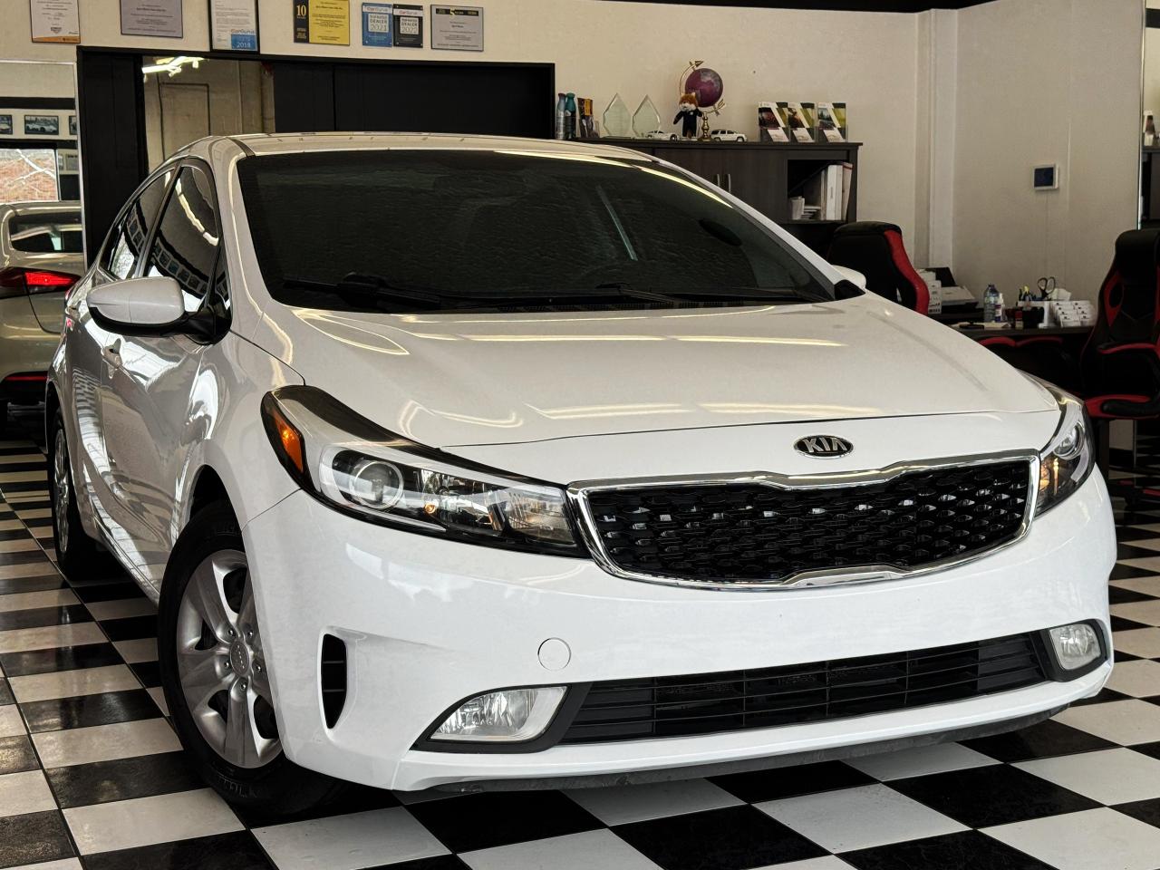 2017 Kia Forte LX+ApplePlay+Camera+Heated Seats+New Brakes Photo14