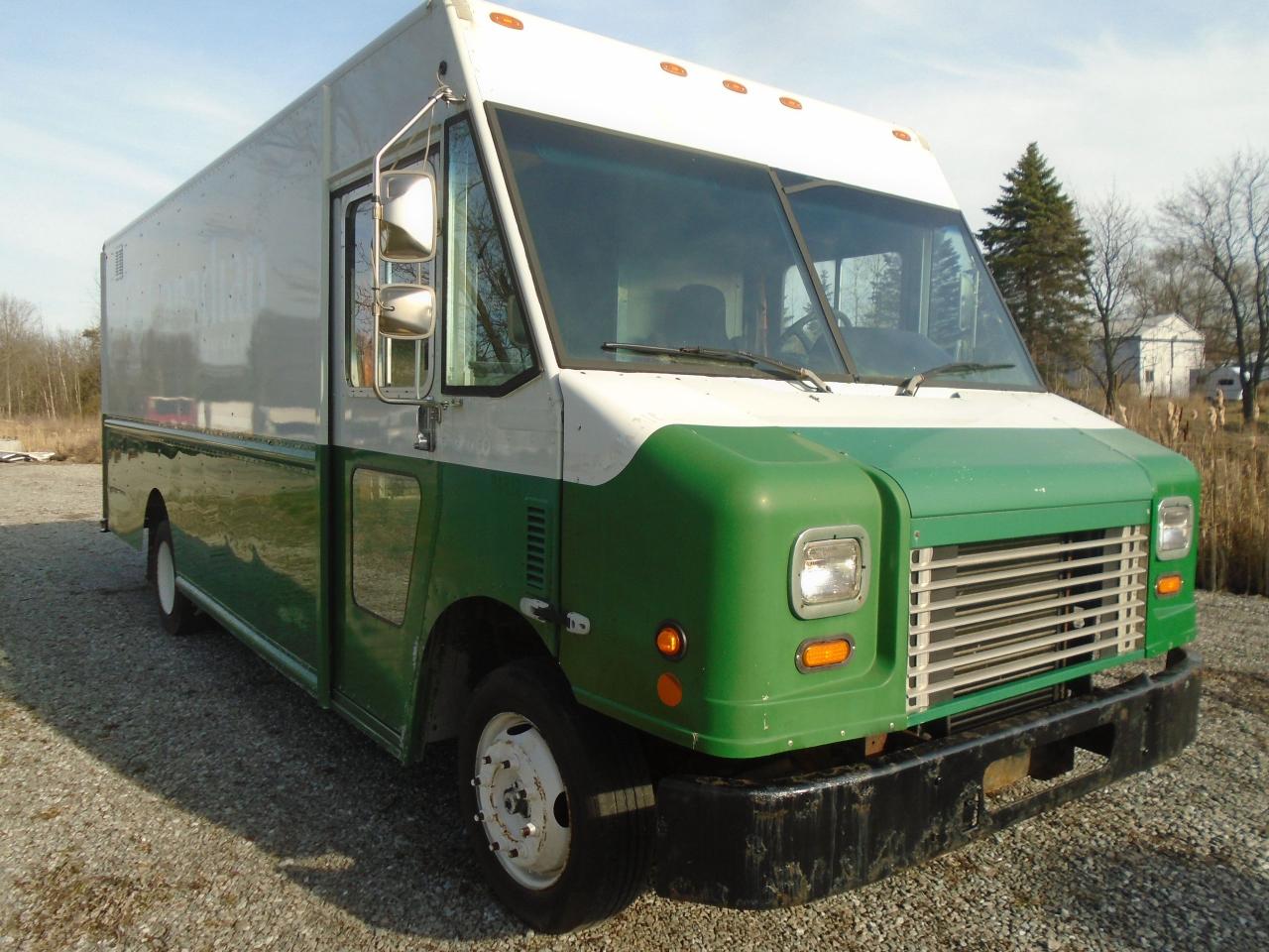 2008 Freightliner MT Stepvan - Photo #3