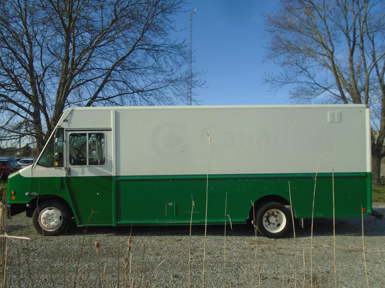 2008 Freightliner MT Stepvan - Photo #5