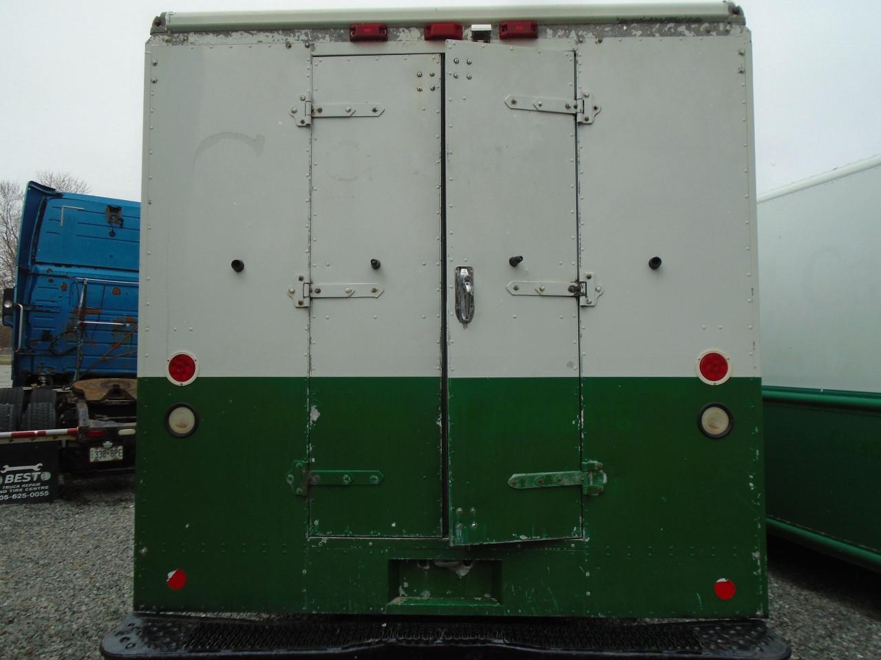 2008 Freightliner MT Stepvan - Photo #12